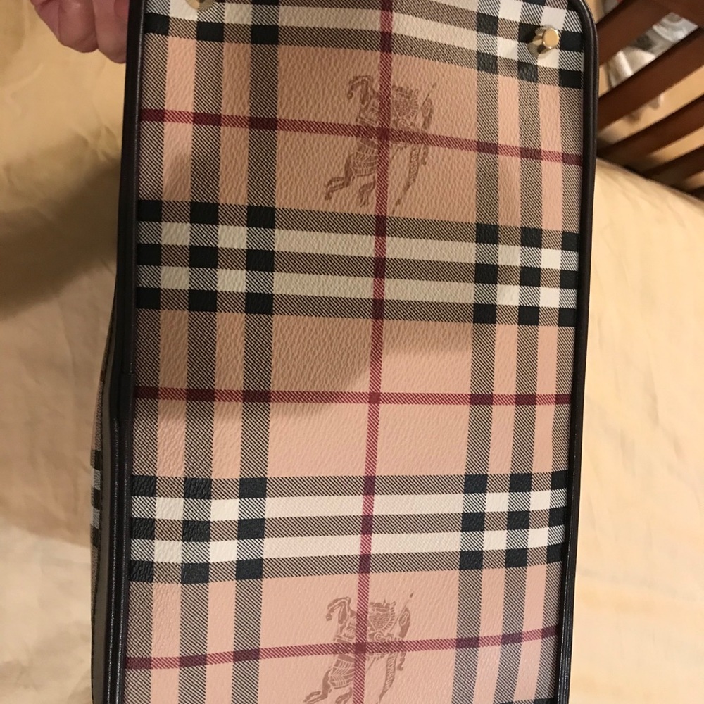 Burberry Printed Canvas Bag - Picture 5 of 9
